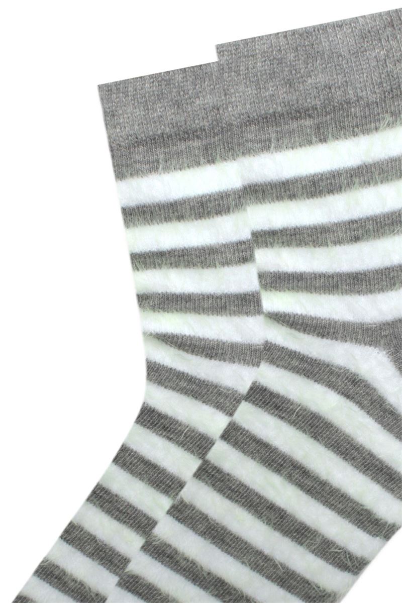 BROSS FRINGED CIRCLE WOMENS MID-CALF SOCKS ASORTY