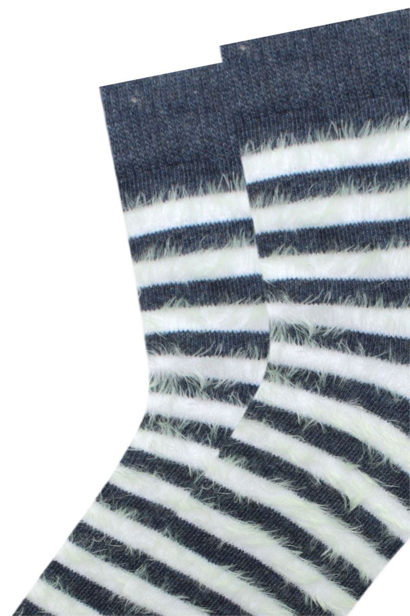 FRINGED CIRCLE WOMENS MID-CALF SOCKS ASORTY