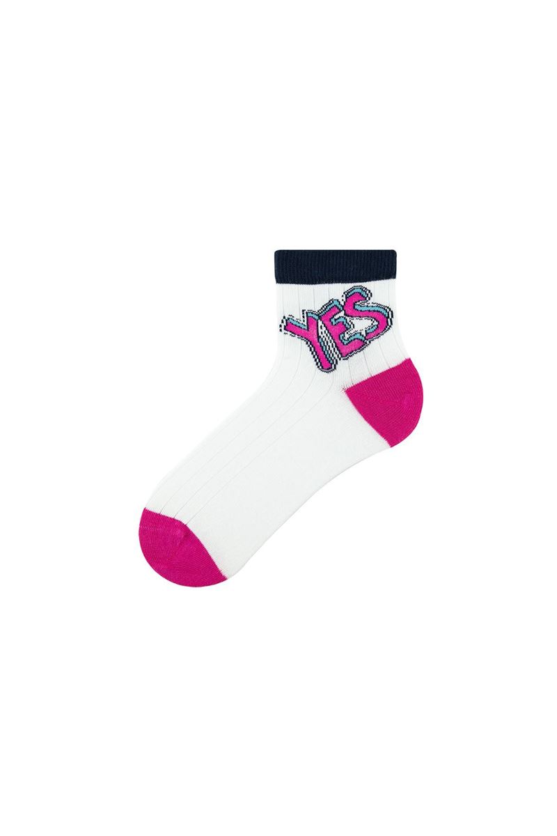 WOMEN STICKER PATTERN MID-CALF SOCKS ASORTY